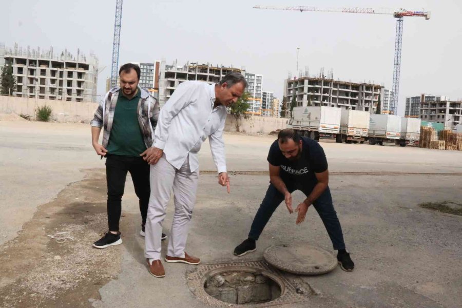 Antalya’da Yer Altındaki Kablolara Dadanan Hırsızlar, Hal Esnafının Elektriğini Ve İnternetini Kesti