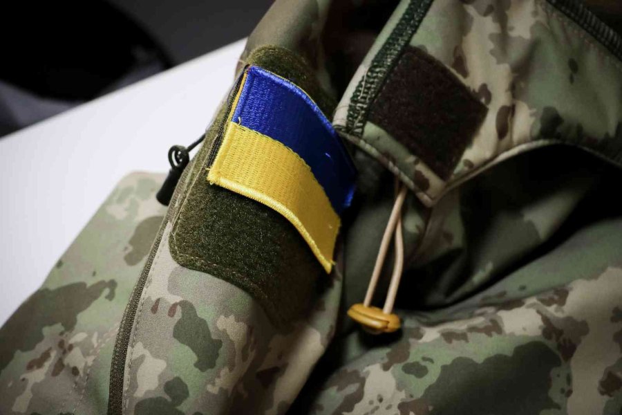 Ukraynalı Askerlerin Kışlık Bot, Mont, Hücum Yeleği İhtiyaçları Antalya’dan Gidiyor