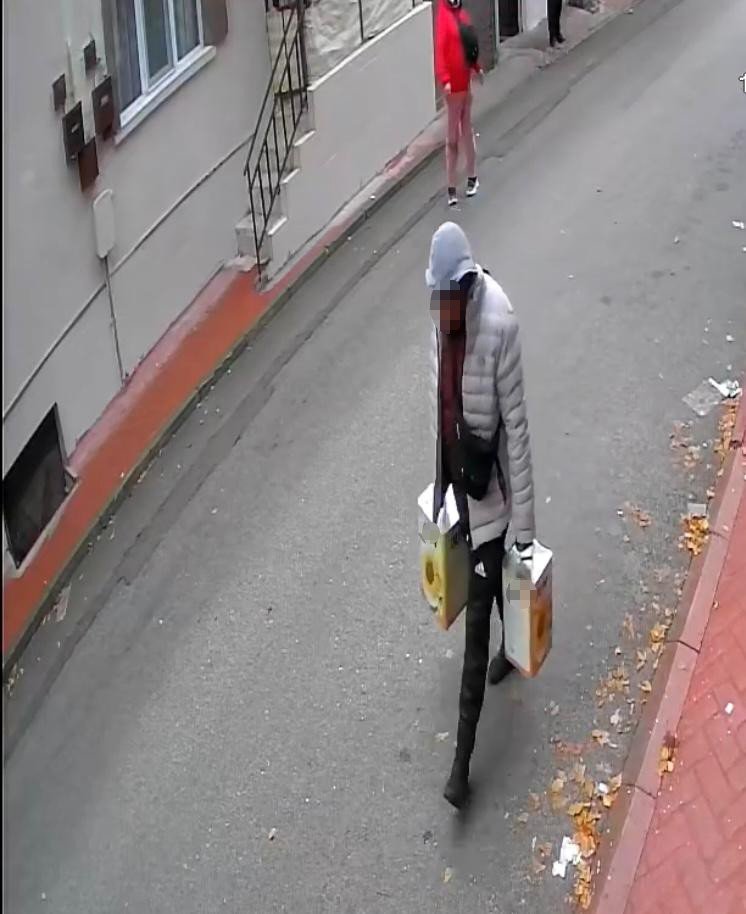 Sıvı Yağ Hırsızları Güvenlik Kamerasına Yakalandı