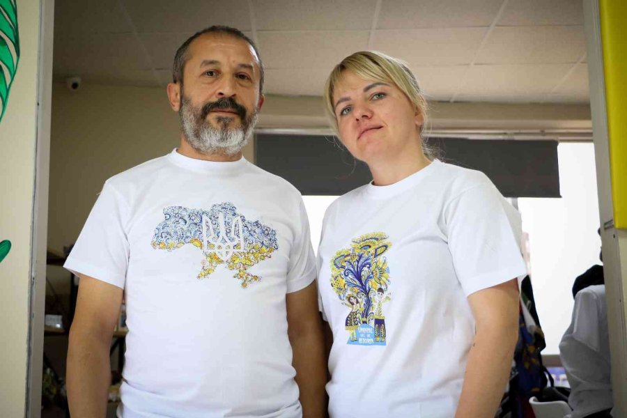 Ukraynalı Askerlerin Kışlık Bot, Mont, Hücum Yeleği İhtiyaçları Antalya’dan Gidiyor