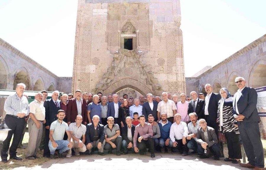 Başkan Büyükkılıç: "biz Muhtarlarımızı Uç Beyi Olarak Görüyoruz"