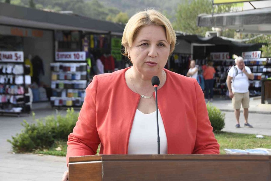 Kemer’de Muhtarlar Unutulmadı