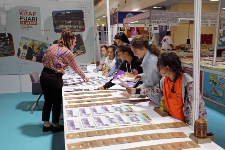 Kitap Fuarında Talas’a Yoğun İlgi