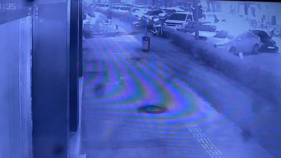 82 Yaşındaki Sürücü Ortalığı Savaş Alanına Çevirdi: 3 Yaralı