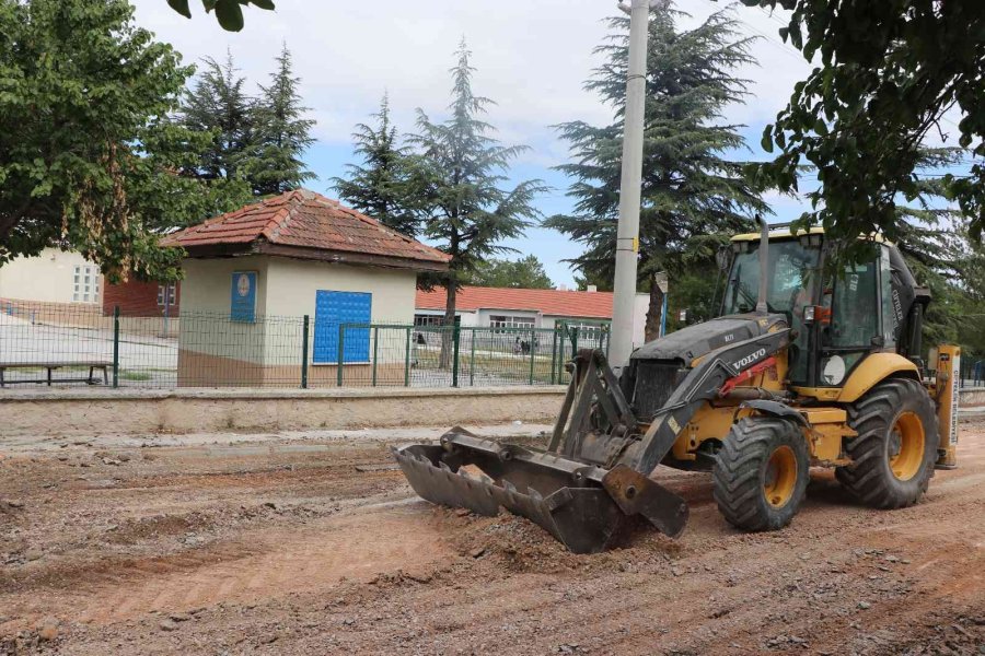 Çifteler Toz Ve Çamurdan Kurtuldu