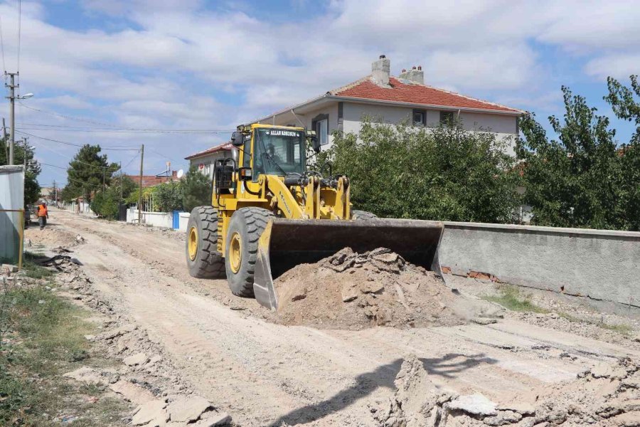 Çifteler Toz Ve Çamurdan Kurtuldu