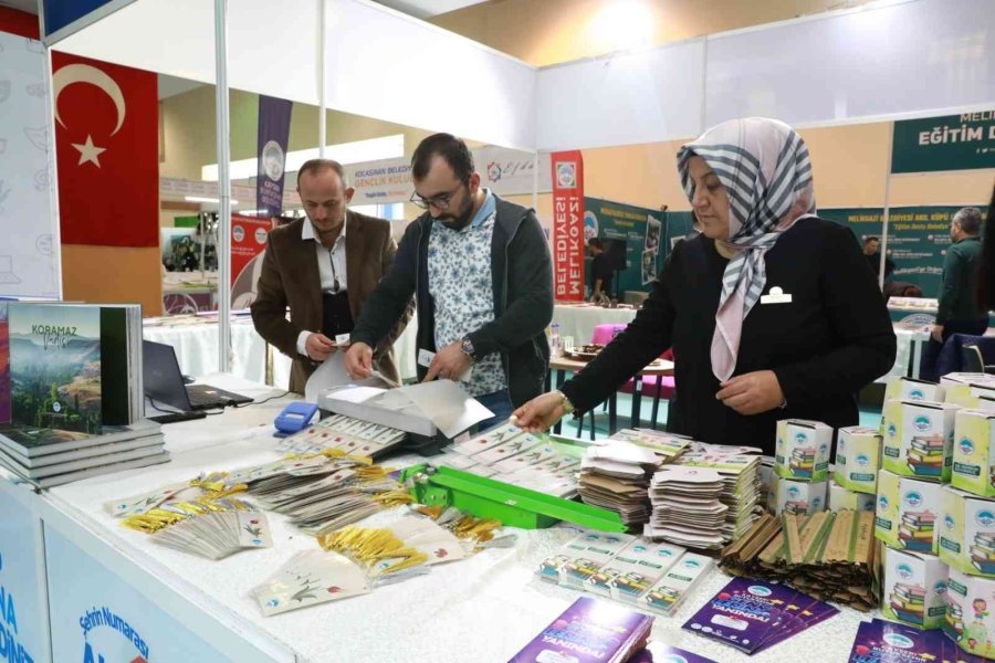 Büyükşehir Kaymek, 5. Kayseri Kitap Fuarı’nda Kitapseverlerle Buluşuyor