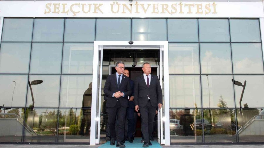 Selçuk Üniversitesi, Batken Devlet Üniversitesi İle Tecrübelerini Paylaştı