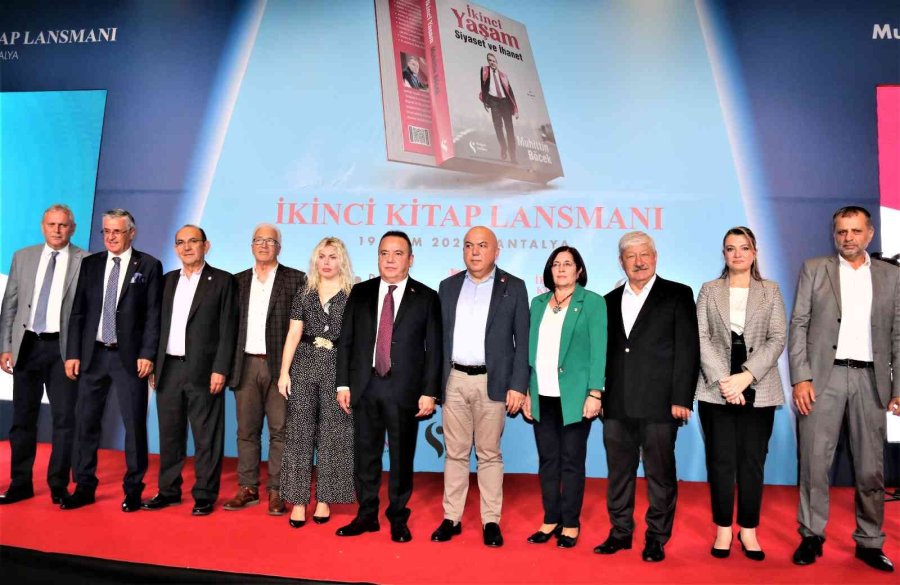 Başkan Böcek, Hasta Yatağında Yaşadığı Siyasi İhanetin Kitabını Yazdı