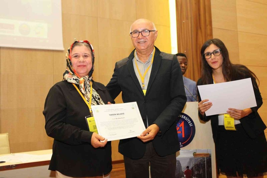 Akdeniz Üniversitesi’nde "kırsal Turizm Ve Kalkınma" Konuşuldu