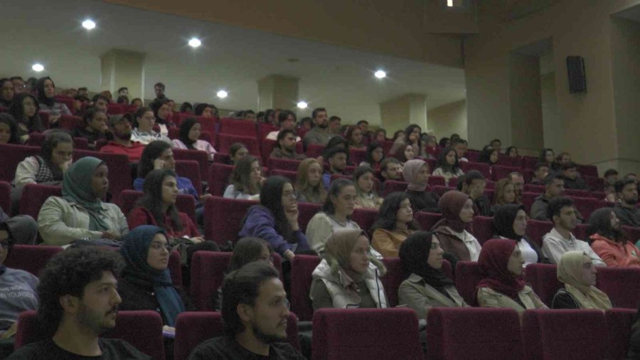 Erü’de "türkiye’de Medikal Sektörü: Girişimcilik Ve Devlet Destekleri Semineri" Yapıldı