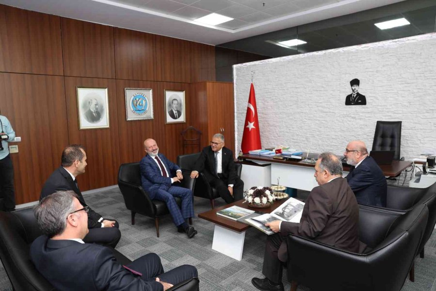 Başkan Büyükkılıç İle Başkanlardan Yükseköğretim Kurumlarına Ziyaret