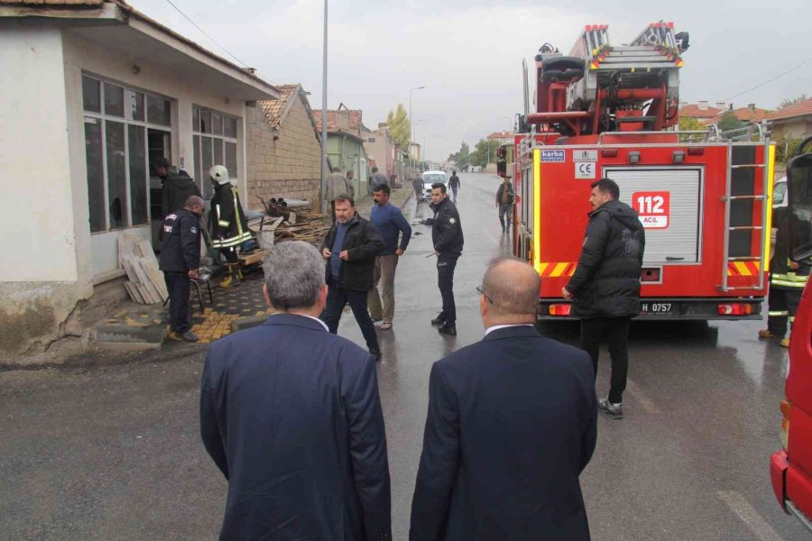 Atölyede Çıkan Yangında 1 Kişi Yaralandı