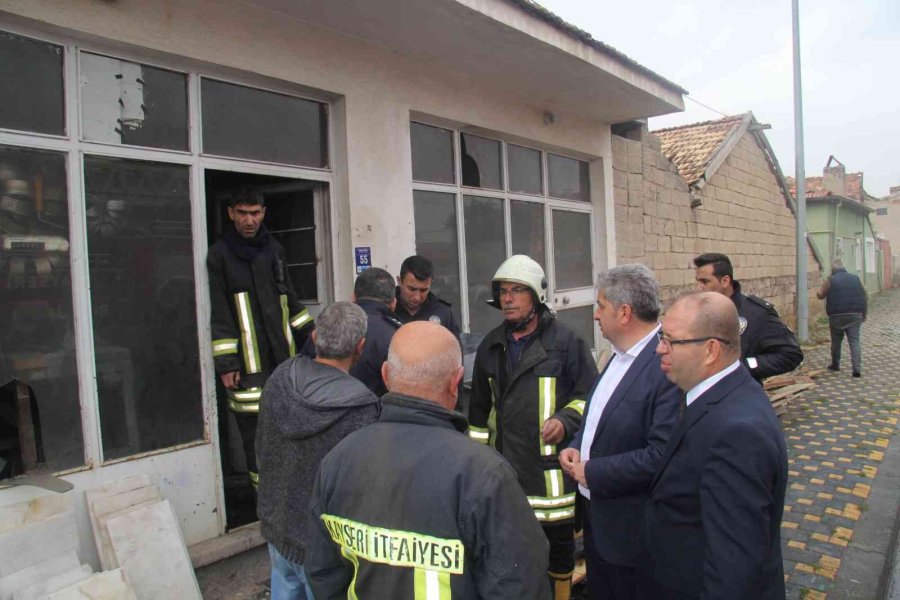 Atölyede Çıkan Yangında 1 Kişi Yaralandı