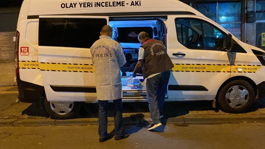 80 Yaşındaki Kadın Evinde Ölü Bulundu