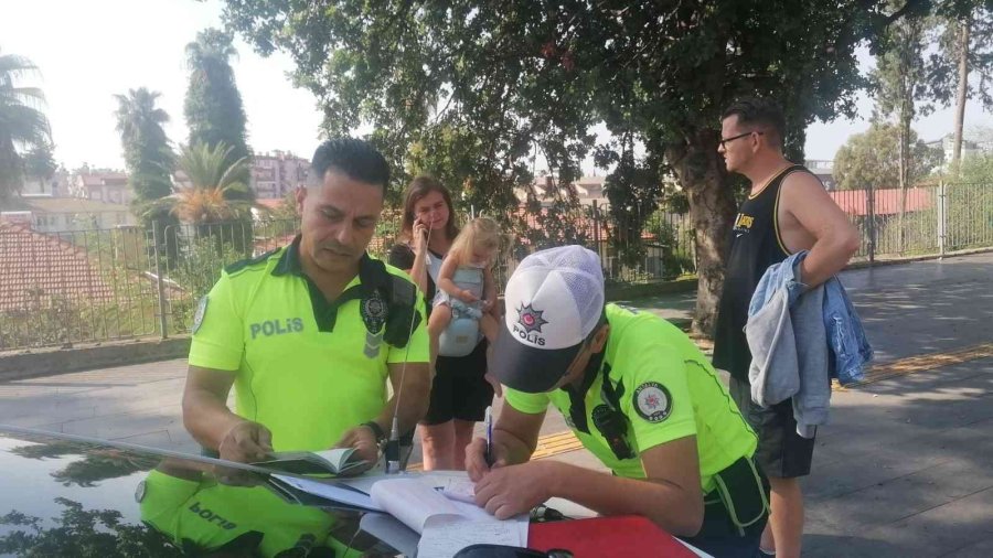 Trafikte Kural Tanımaz Turistler Cezadan Kaçamadı