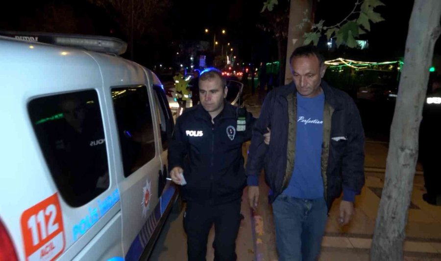 1,56 Promil Alkollü Çıktı, “hata Yaptığımı Biliyorum, İnşallah Bir Daha Yapmam” Dedi