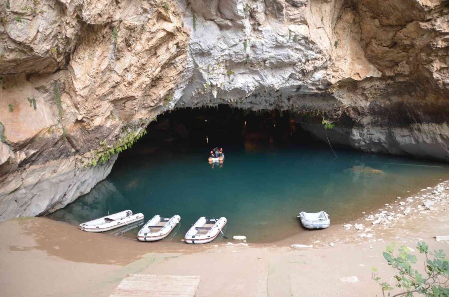 Dünyaca Ünlü Altınbeşik Mağarası Yürüyüş Yoluna Çelik Bariyerli Koruma