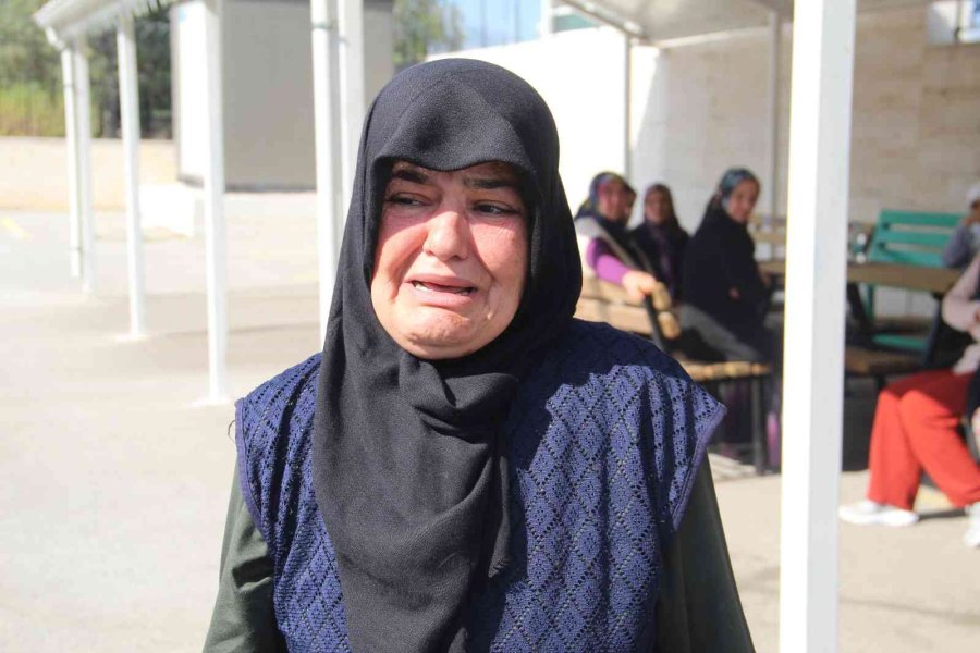 Gözü Yaşlı Annenin İçindeki Şüpheyi Dna Testi Netleştirecek