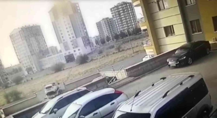 Otomobili Çekici İle Böyle Çaldılar