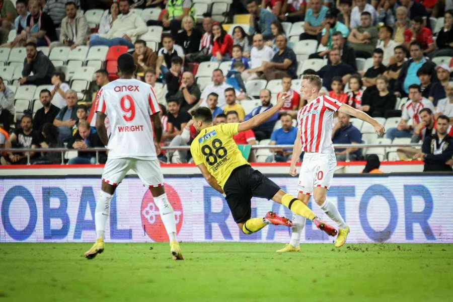 Spor Toto Süper Lig: Fta Antalyaspor: 2 - İstanbulspor: 1 (maç Sonucu)