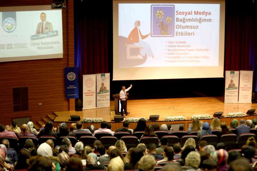 Talas’tan Öğretmenlere Dijital Bağımlılık Semineri