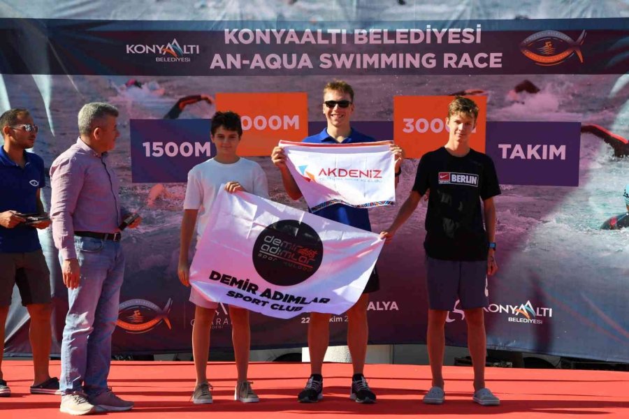 Konyaaltı’nda Yüzme Yarışı Heyecanı Başladı