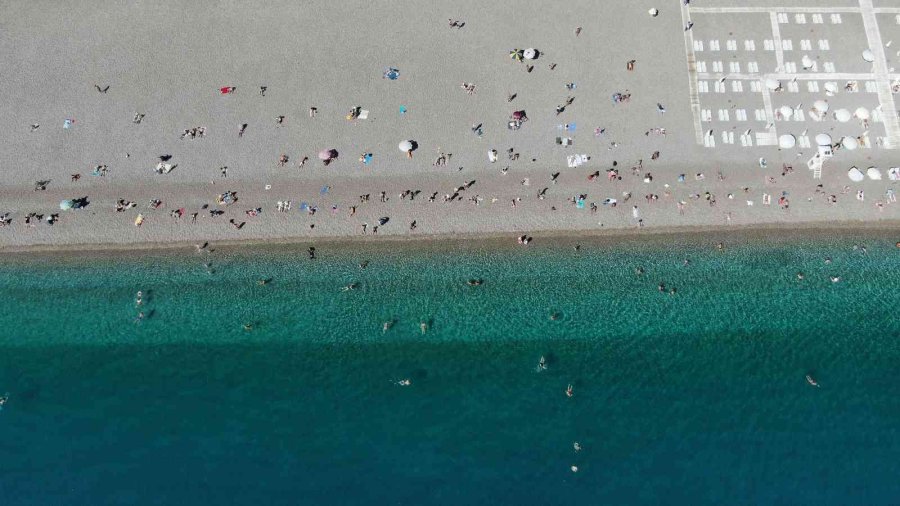 Antalya’da Ekim Ayı Sonunda Deniz Keyfi