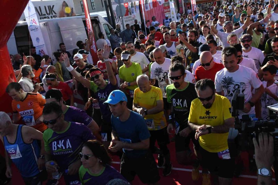 Tarsus Maratonu Koşuldu