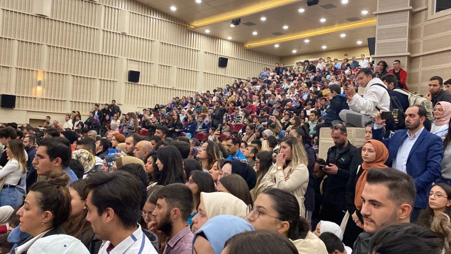 Kayseri’de İlber Ortaylı’ya Yoğun İlgi