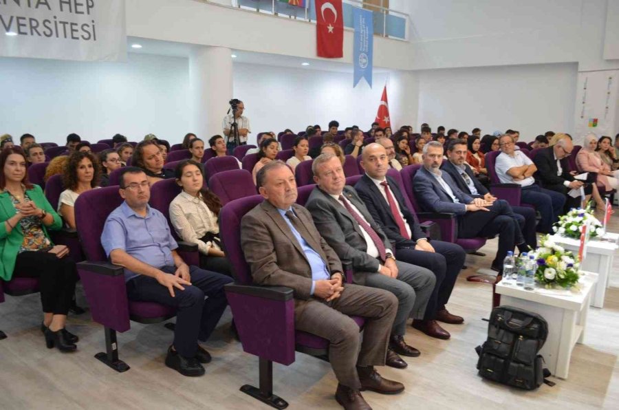 Alanya Hep Üniversitesi’nde ‘kimseyi Geride Bırakma’ Sloganıyla Gıda Paneli