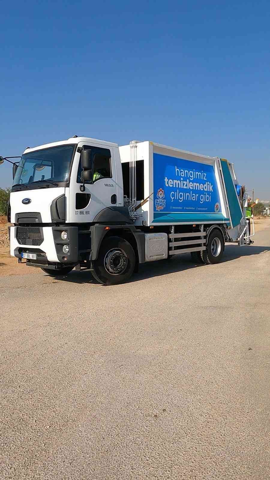 Kepez’in Yüzleri Güldüren Çöp Araçları