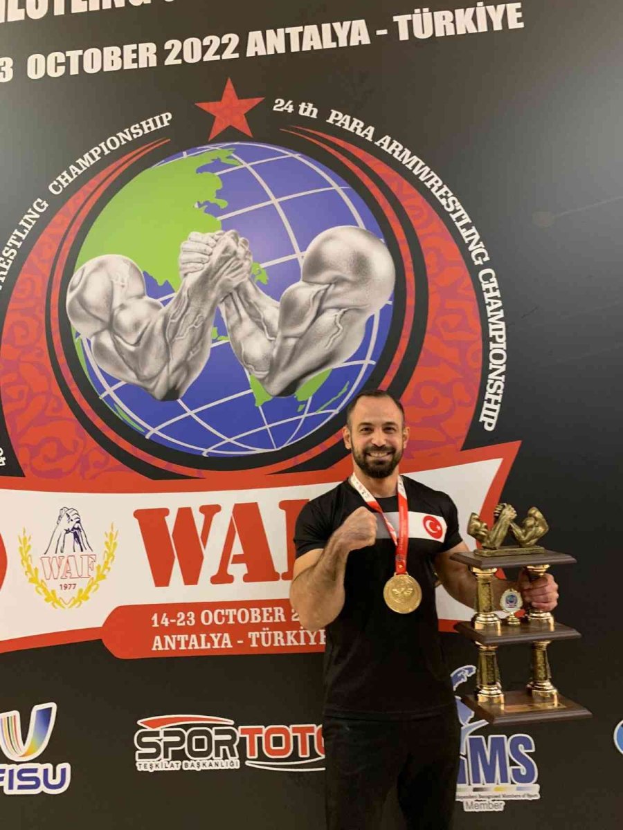 Eskişehirli Sporcu Bilek Güreşinde 5’inci Kez Dünya Şampiyonu Oldu