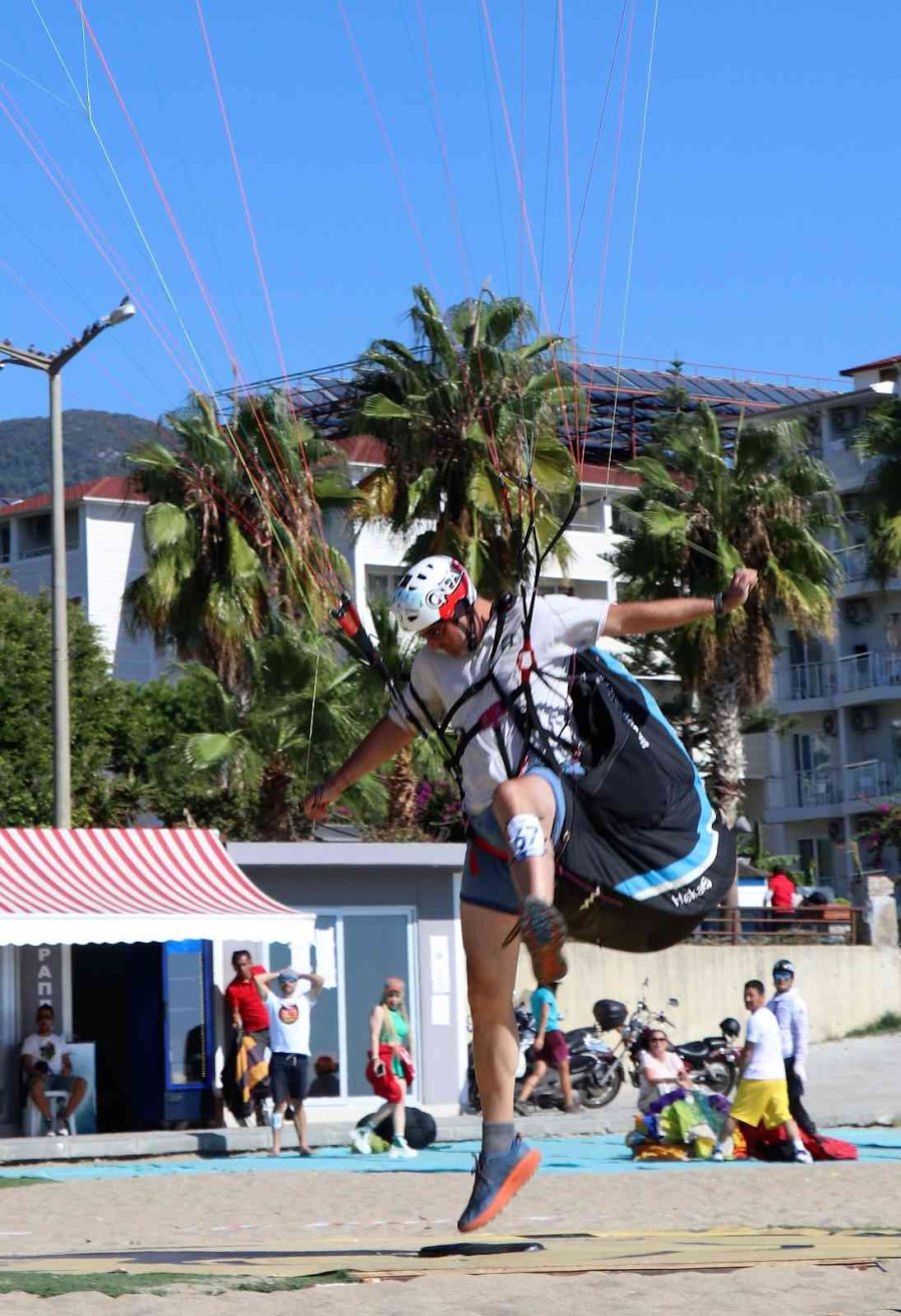 Dünya Yamaç Paraşütü Hedef Şampiyonası’nda Kazanan George Coted