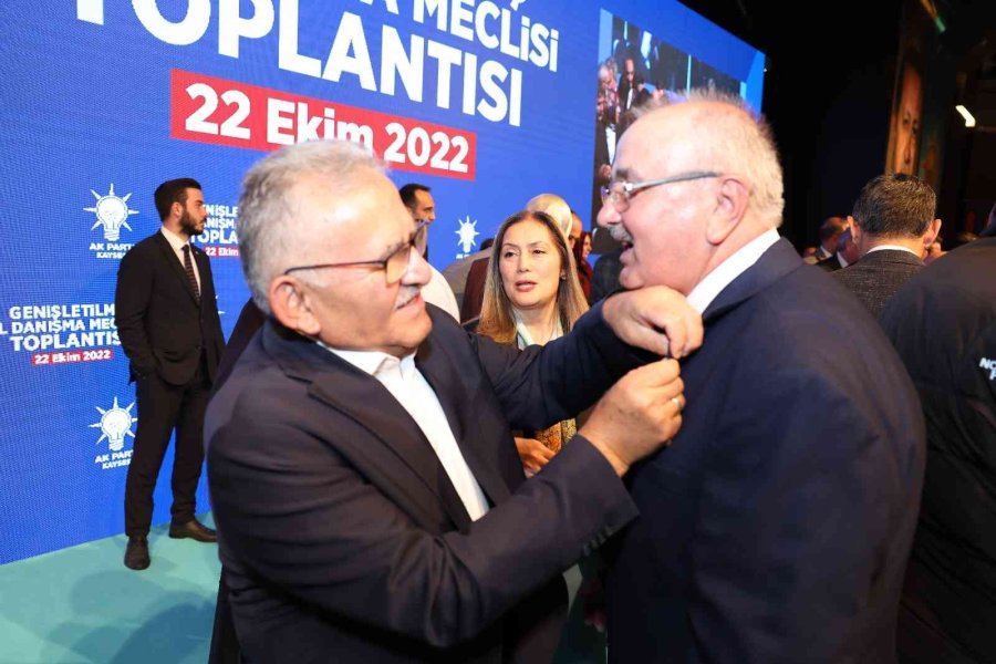 Büyükkılıç, Ak Parti Genişletilmiş İl Danışma Meclisi Toplantısına Katıldı