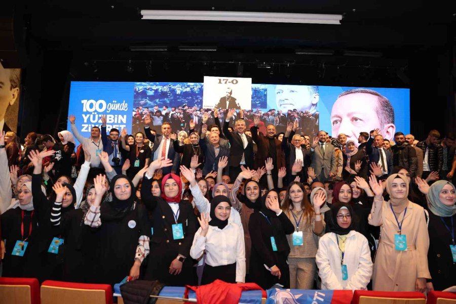 Büyükkılıç, Ak Parti Genişletilmiş İl Danışma Meclisi Toplantısına Katıldı