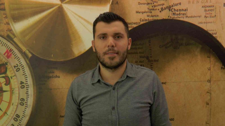 Eski Eşi Tarafından Hattı Üzerine Alınan Cihazlar Yüzünden İcralık Oldu