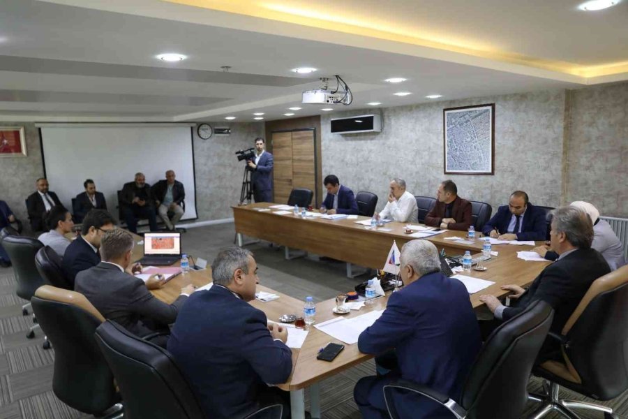 Belediyenin 2 Adet İşyeri 10 Yıllığına Kiralandı