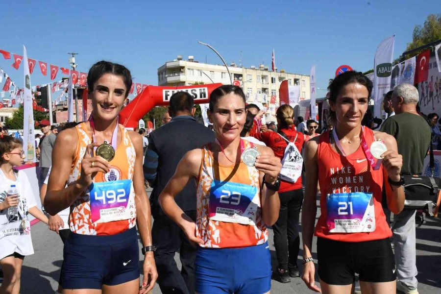 Tarsus Maratonu Koşuldu
