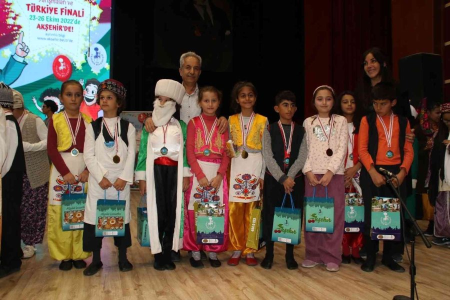 Nasreddin Hoca Fıkra Canlandırma Yarışması Bölge Finalleri Çekişmeli Geçiyor