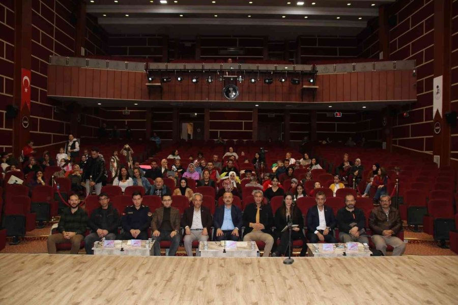 Nasreddin Hoca Fıkra Canlandırma Yarışması Bölge Finalleri Çekişmeli Geçiyor