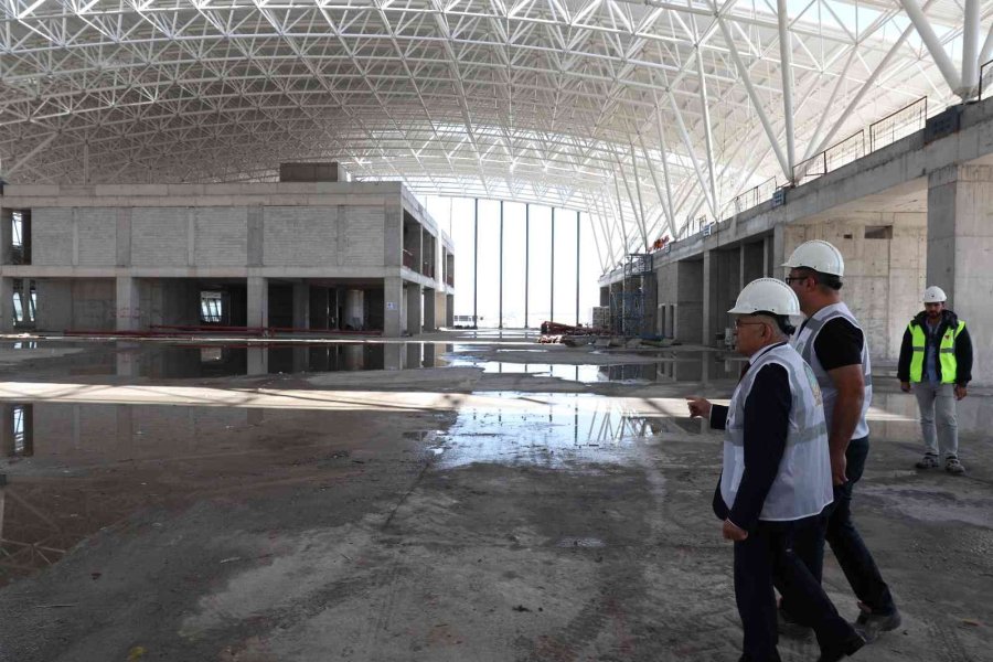 Başkan Büyükkılıç’tan Havalimanı İncelemesi