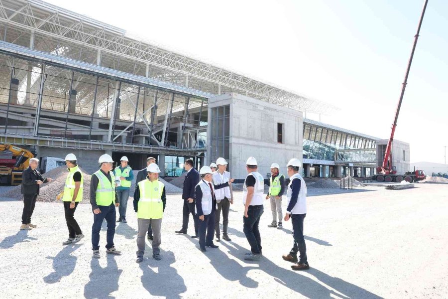 Başkan Büyükkılıç’tan Havalimanı İncelemesi