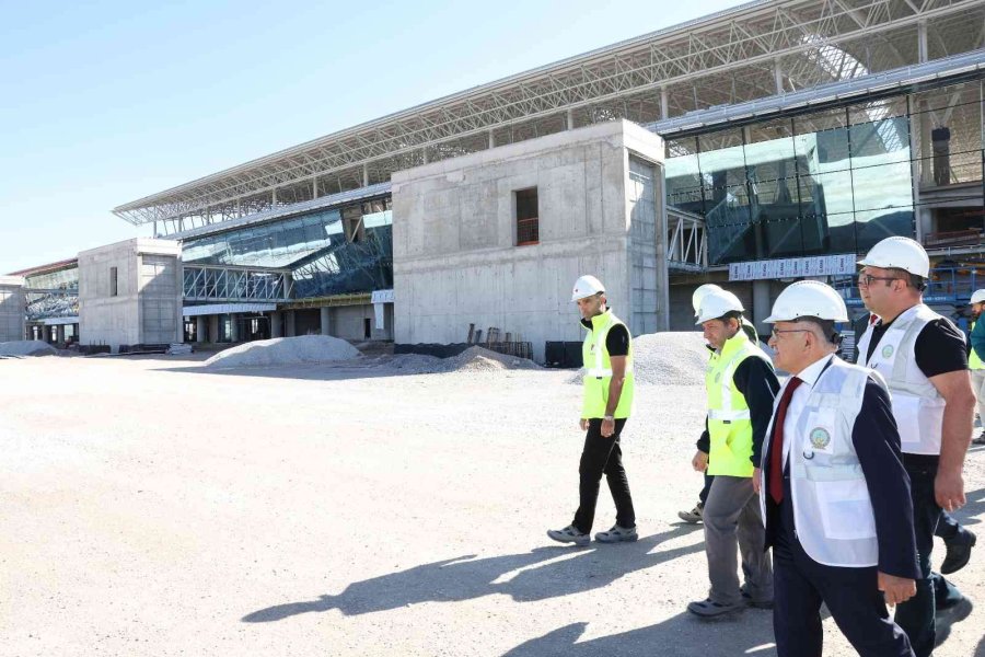 Başkan Büyükkılıç’tan Havalimanı İncelemesi