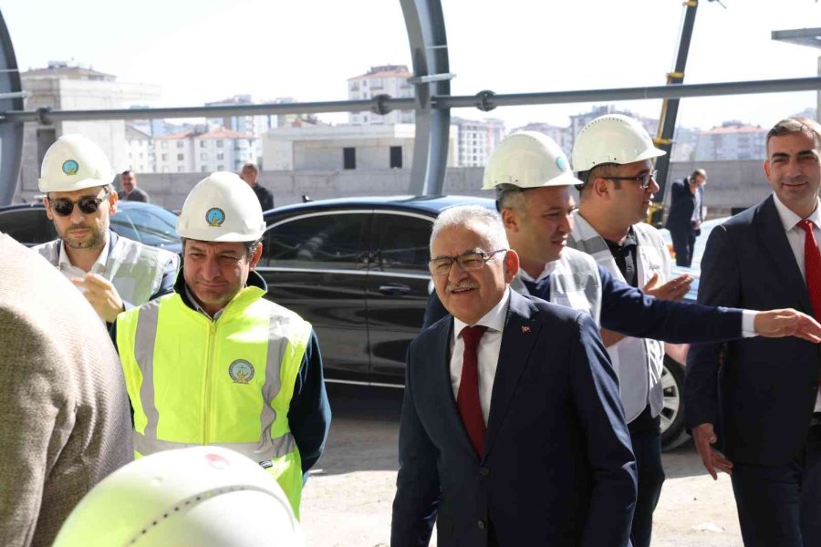 Başkan Büyükkılıç’tan Havalimanı İncelemesi