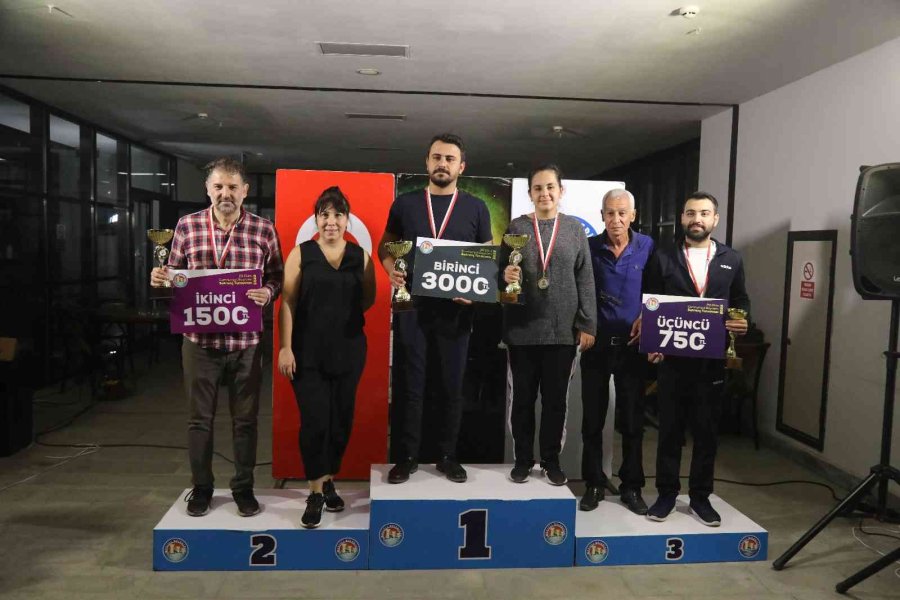 Mezitli’de Satranççılar Hamlelerini Cumhuriyet İçin Yaptı