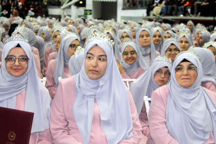 Kayseri’de 800 Hafız İçin Tören Düzenlendi