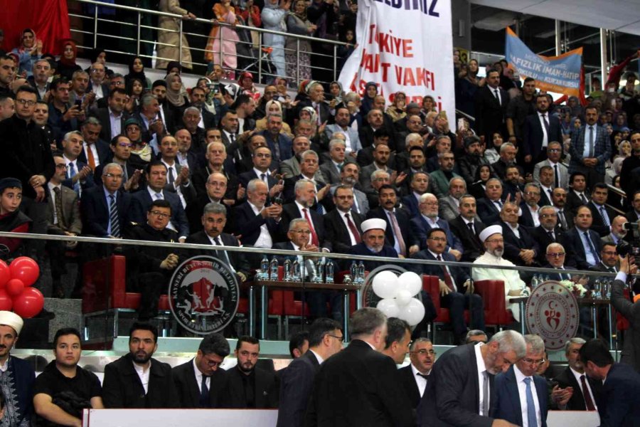 Kayseri’de 800 Hafız İçin Tören Düzenlendi