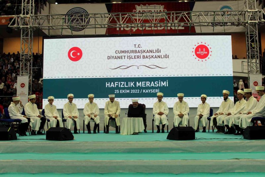 Kayseri’de 800 Hafız İçin Tören Düzenlendi