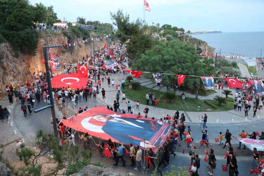 Büyükşehir Cumhuriyet’in 99. Yılını Fener Alayı Ve Sefo Konseri Düzenlenecek